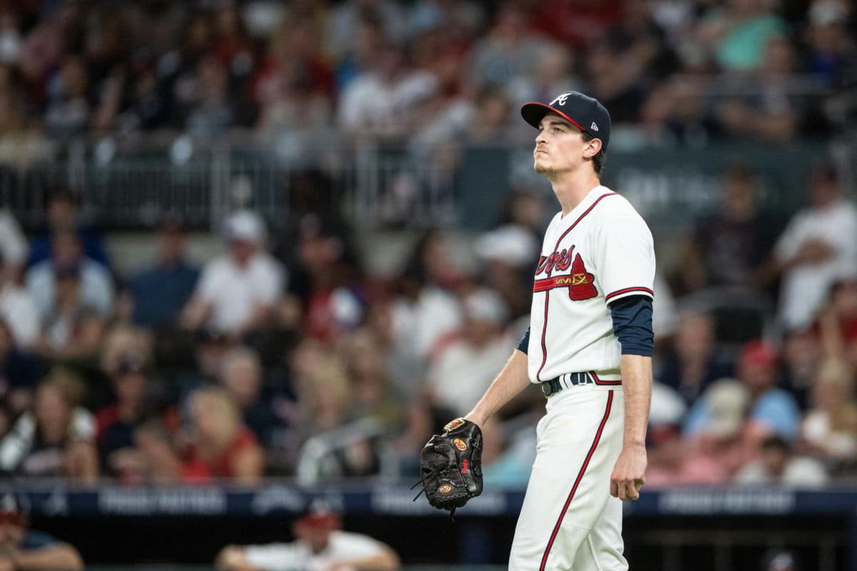 Braves wear throwback uniforms