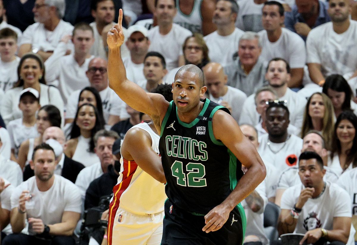 Jaylen Brown Boston Celtics Game-Used #7 Green Jersey vs. Houston