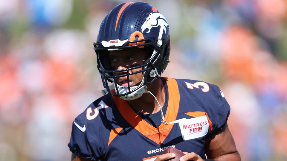 Russell Wilson contract nfl blouse  main points: Broncos signal QB to monster five-year extension