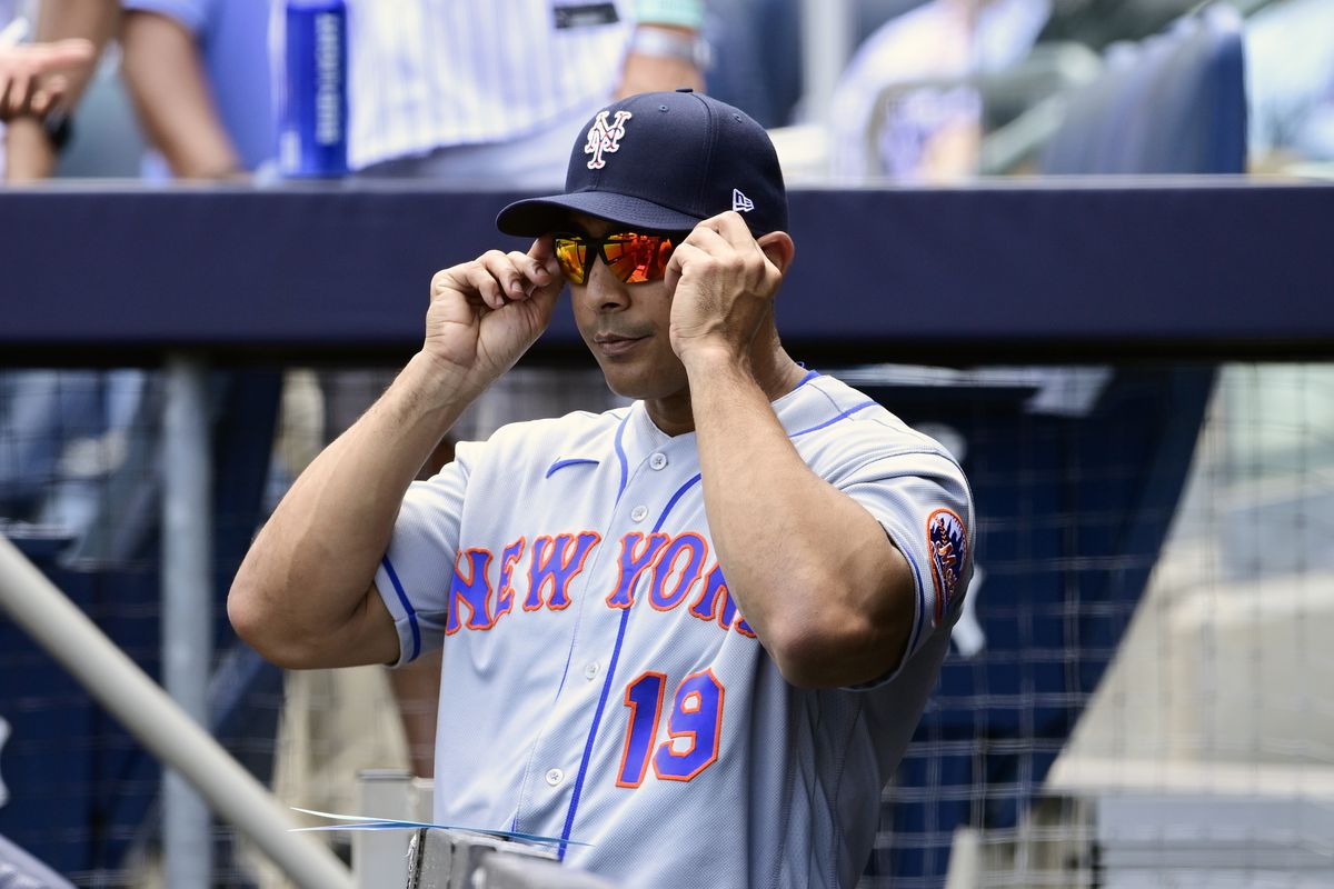 Yankees name L yankees mlb jersey weigh uis Rojas new third-base
