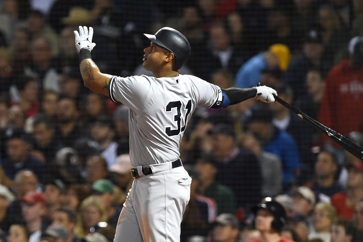 Yankees news: Aaron Hicks leaves ALDS Game One with tight hams new