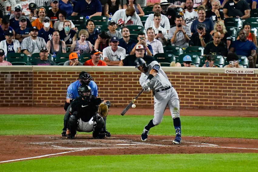 New York Yankees fans rally around catcher Jose Trevino after he