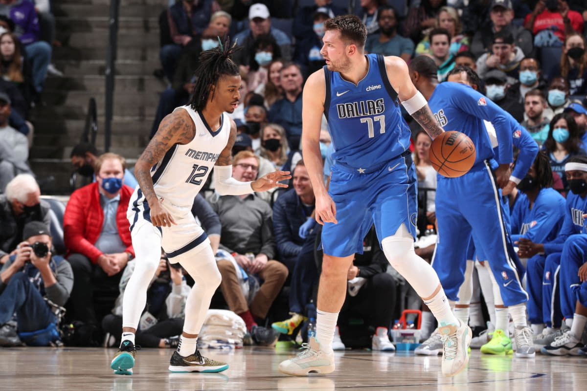 Dallas Mavericks v Memphis Grizzlies