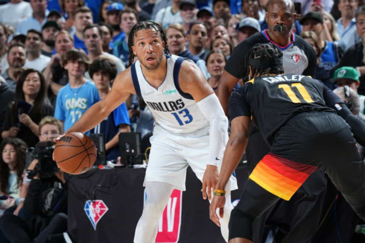 Jalen Brunson delivered a  luka doncic jersey nba masterclass efficiency towards the Jazz by staying affected person