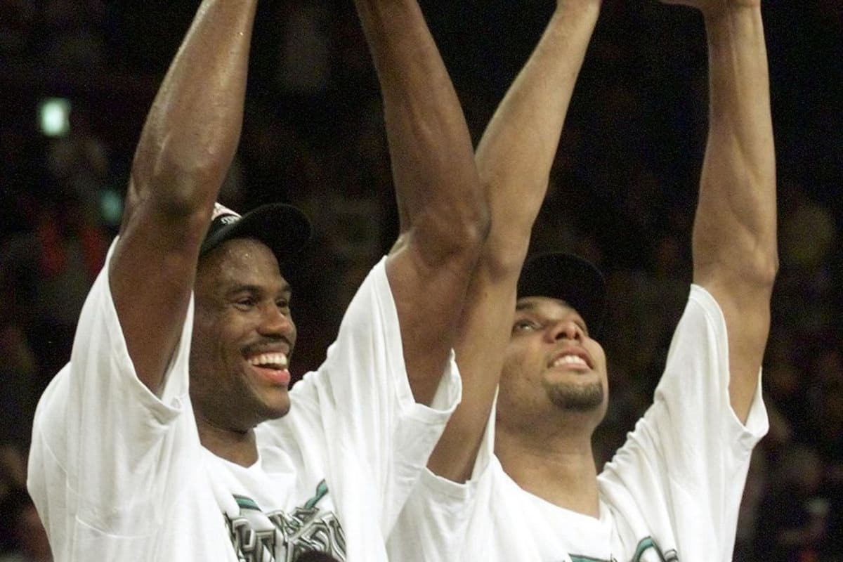 1999 NBA Finals Recreation 5-  mavs throwback jersey Spurs win first NBA title