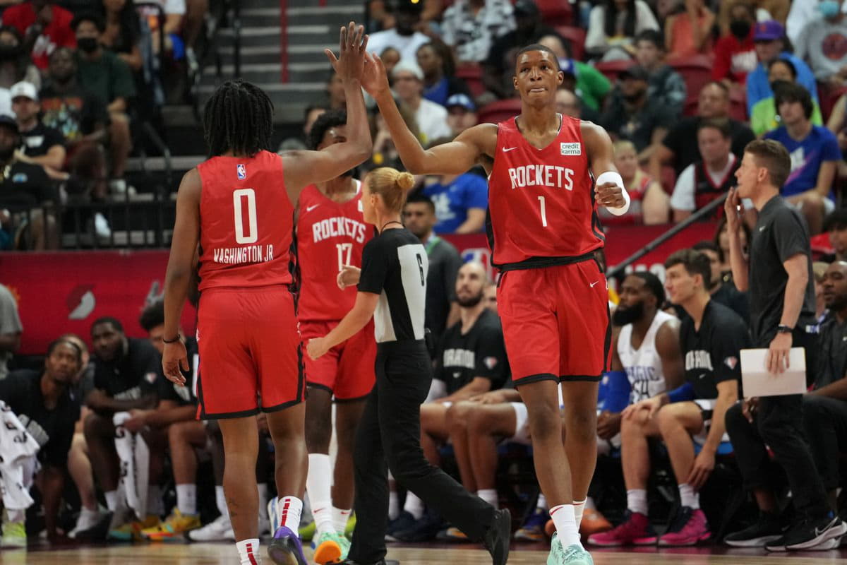 Debuts for #1, #3 a mavs jersey 2021 s Rockets fall 91-77 in VSL opener