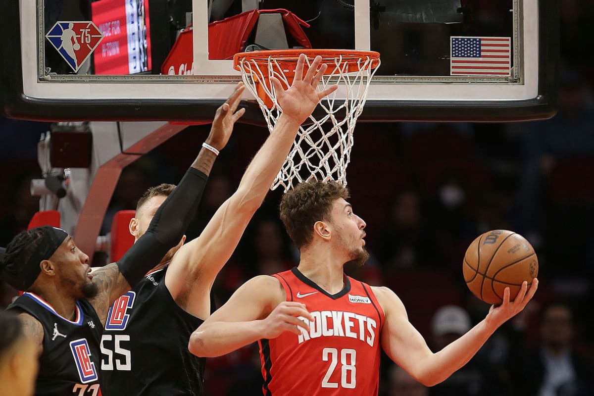 LA Clippers luka doncic jersey youth massive  113, Houston Rockets 100: Shedding streak reaches 10 video games