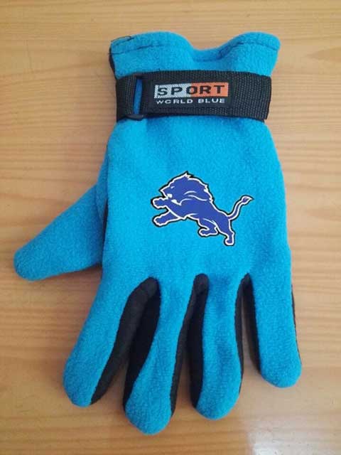 Detroit Lions NFL Adult Winter Warm Gloves Light Blue