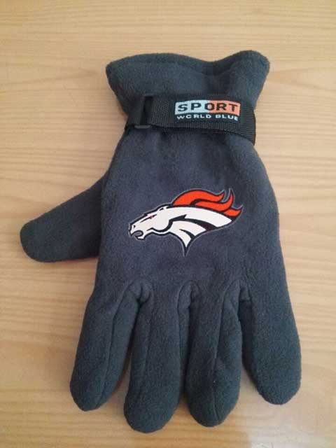 Denver Broncos NFL Adult Winter Warm Gloves Dark Gray