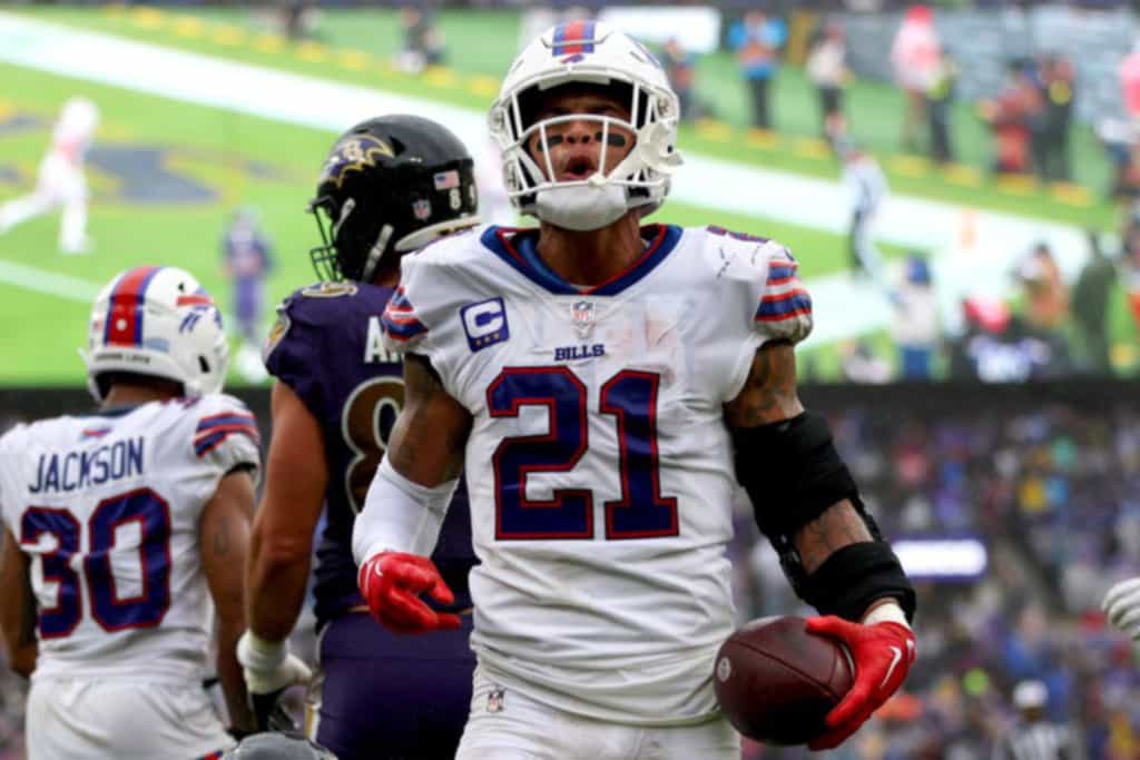 Jordan Poyer injury: collapsed lung changed trave  buffalo bills store in rochester nyl plans for Bills-Chiefs