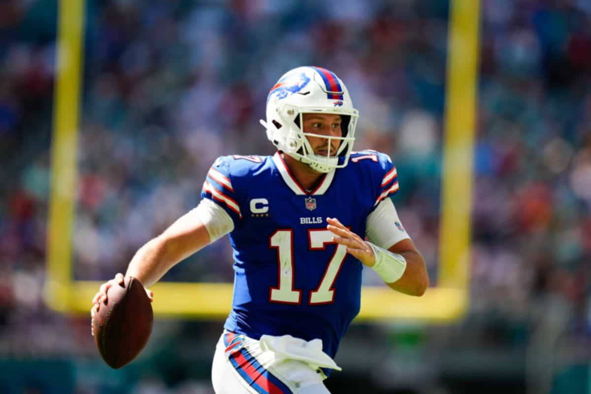 NFL: Buffalo Bills at Miami Dolphins