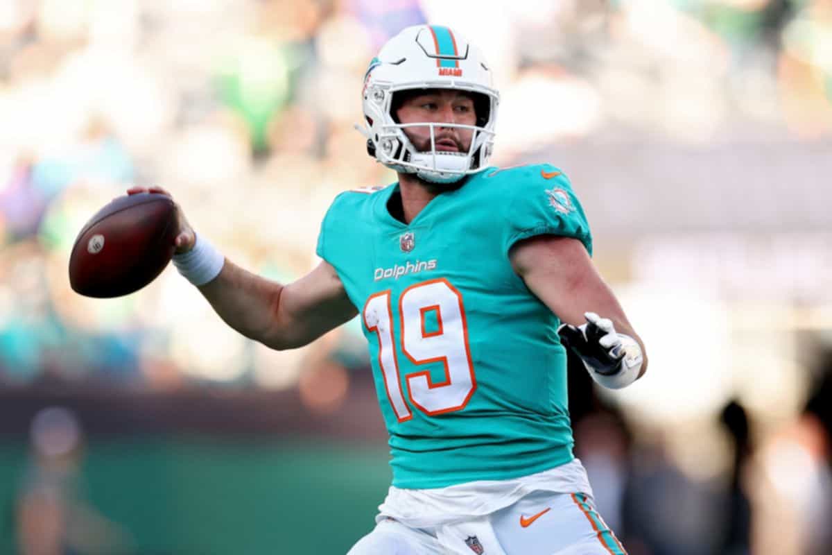 Miami Dolphins v New York Jets