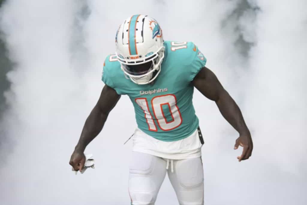 Miami Dolphins  buffalo bills 1960 jersey News 9/5/22: Tyreek Hill Has Been Better Than Advertised