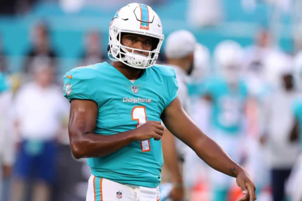 VIDEO: Miami Dolphins’ Tua Tagovailoa and Tyreek Hill carve up Philadelphia Eagles defense at joint  buffalo bills kitchen items-practice