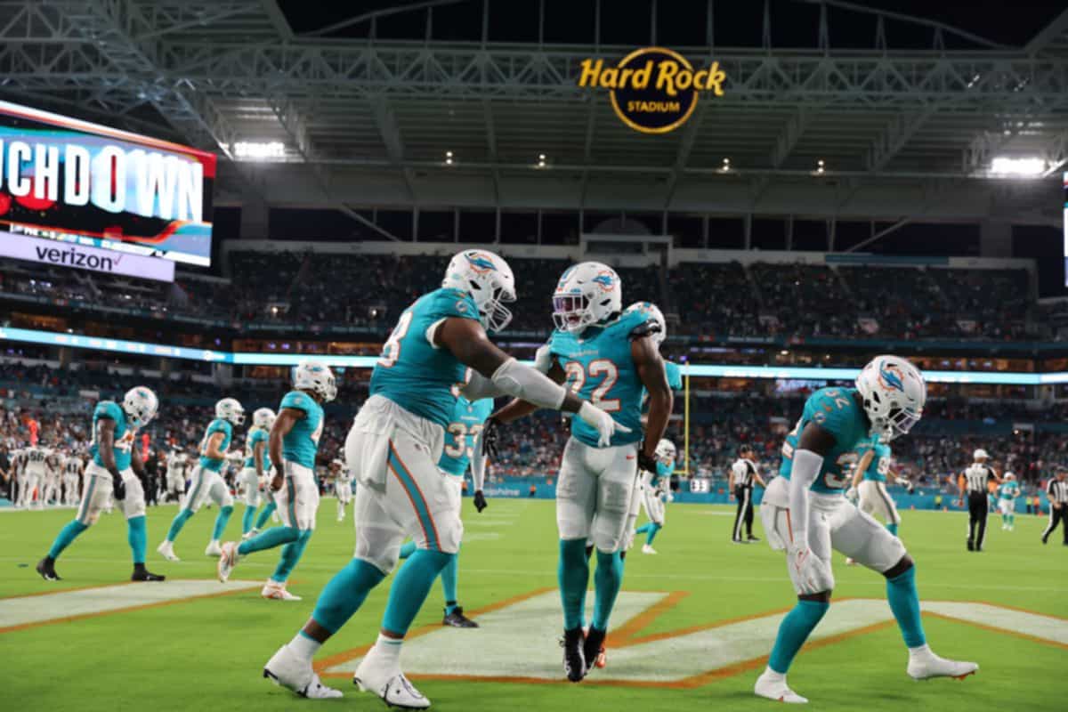 NFL: AUG 27 Preseason - Eagles at Dolphins