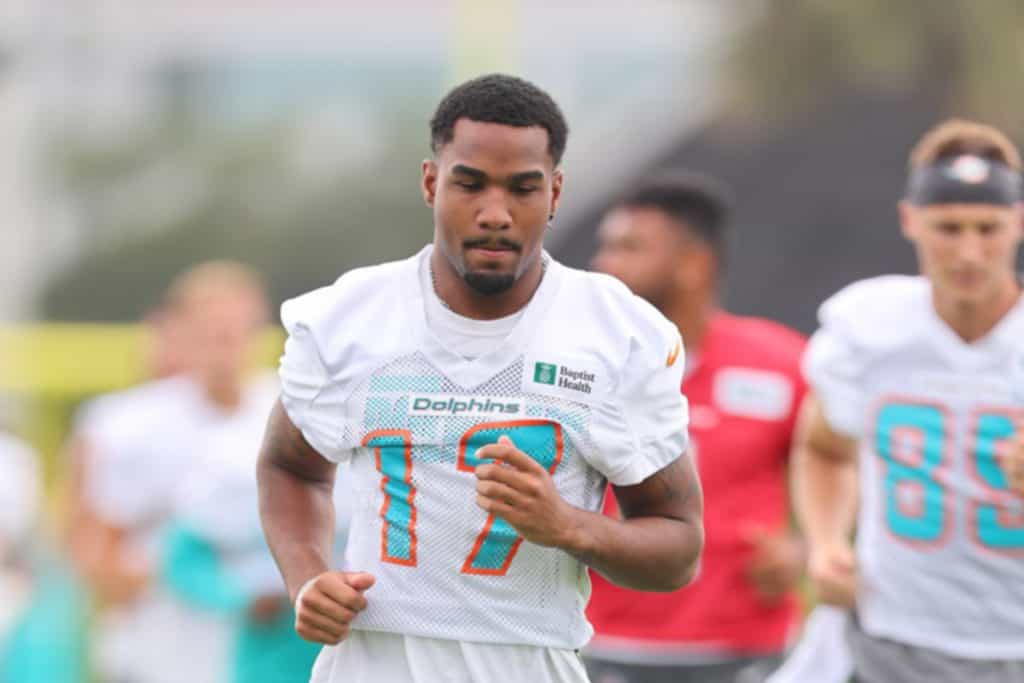 Waddle Watch: Miami Dolphins head coach, Mike McDaniel, gives an update on  Jaylen Wa buffalo nfl shirt backddle's injury status