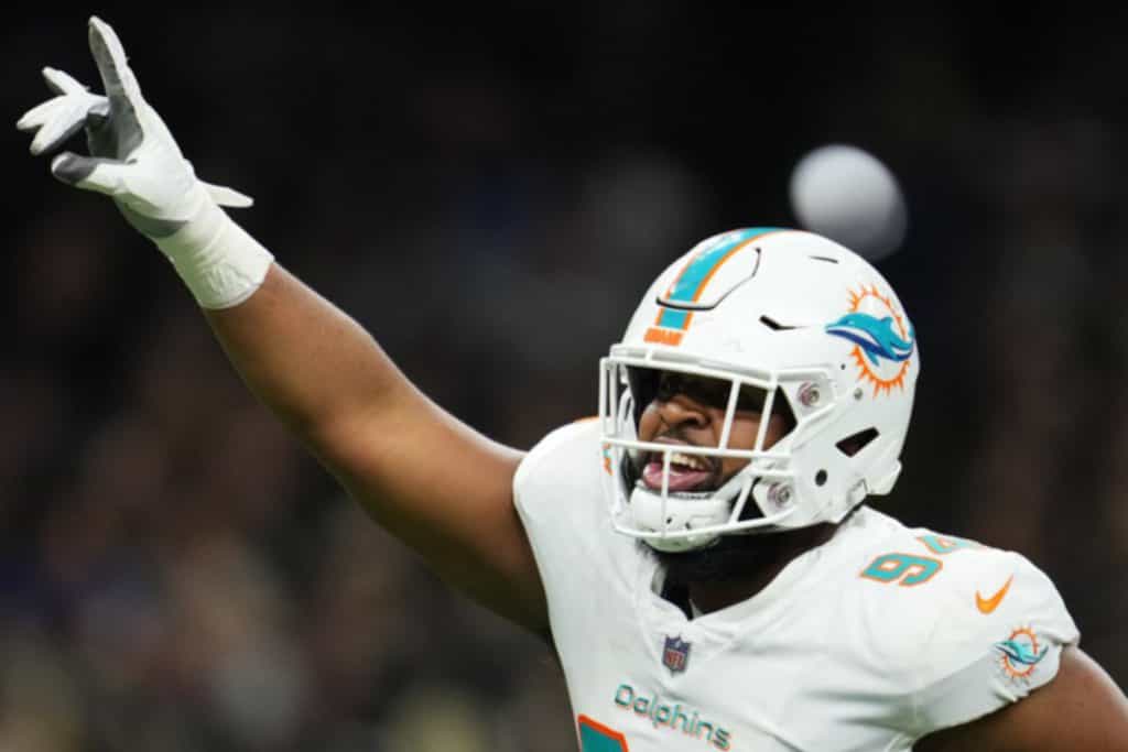 Miami Dolphins visit with trio of offensive lineman with center Michael  Deiter sidelined with injury - The Phinsider