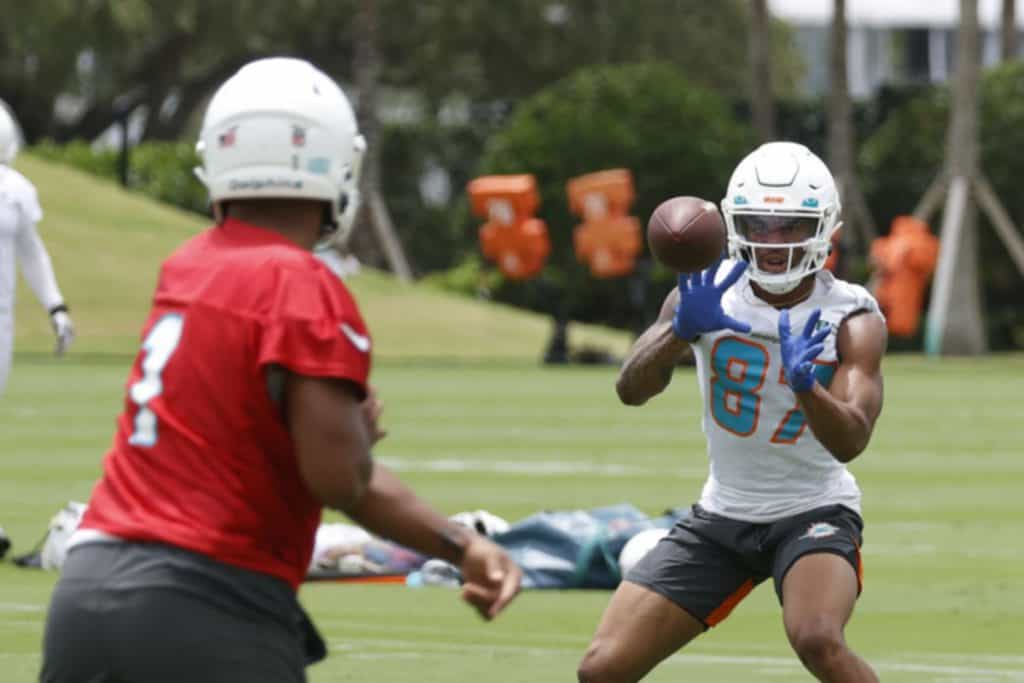 Miami Dolphins News 8/4/22: N  buffalo bills jersey knoxotes From Dolphins Practice #7