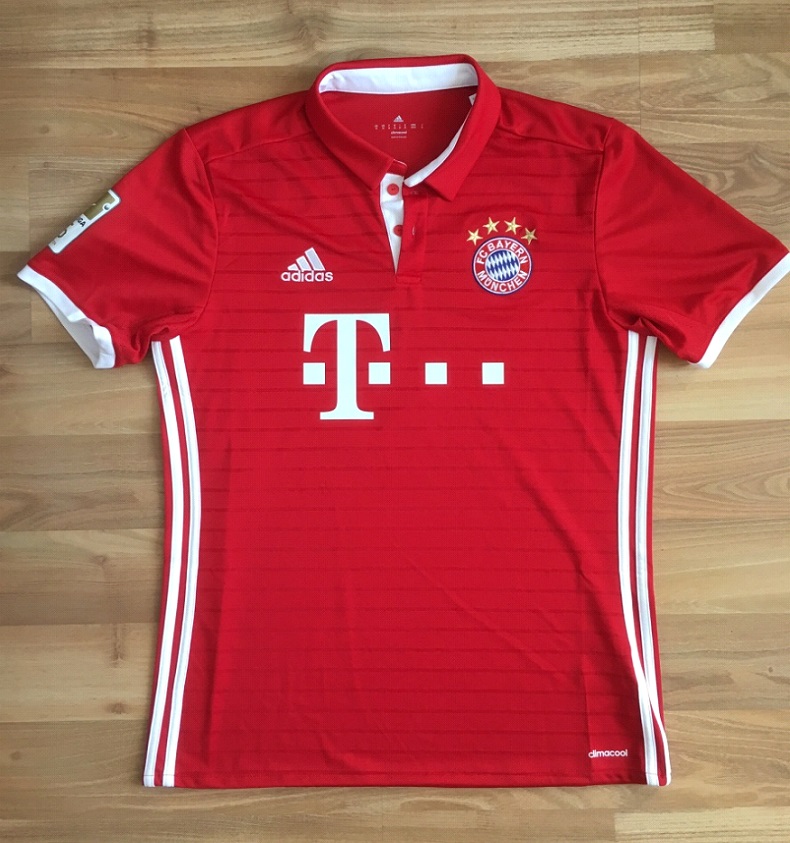 Bayern home jersey - flat