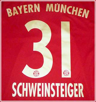 FC Bayern name and number
