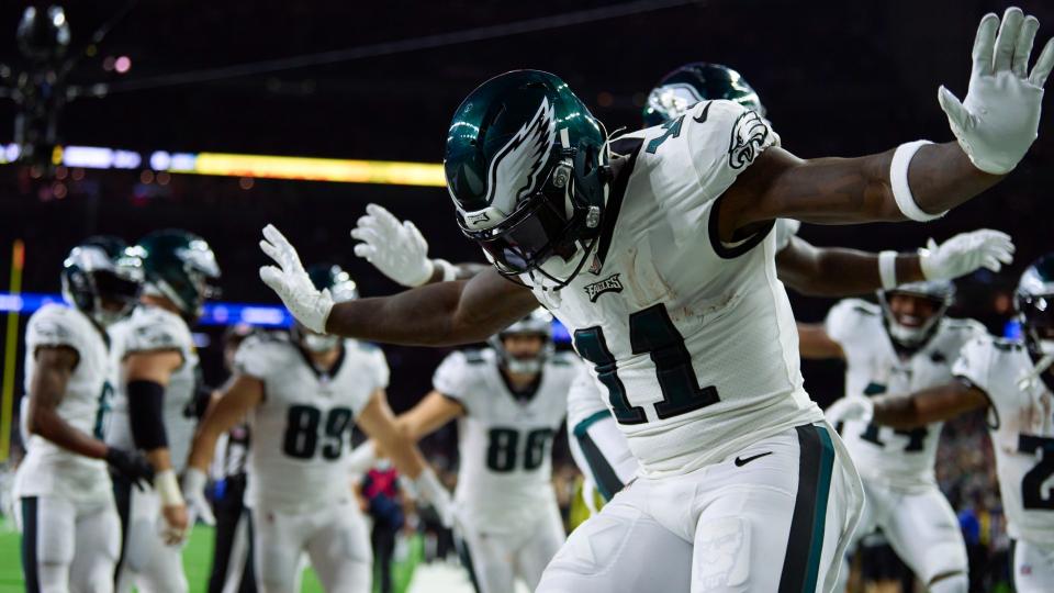Eagles' A.J. Brown throws shade at Titans wide receivers in three -Buy  Vintage Sports Apparel, Cheap Men NBA T-shirts,Replica NFL jerseys,child  NHL Gear, wholesale Soccer shirts& Fan Gear