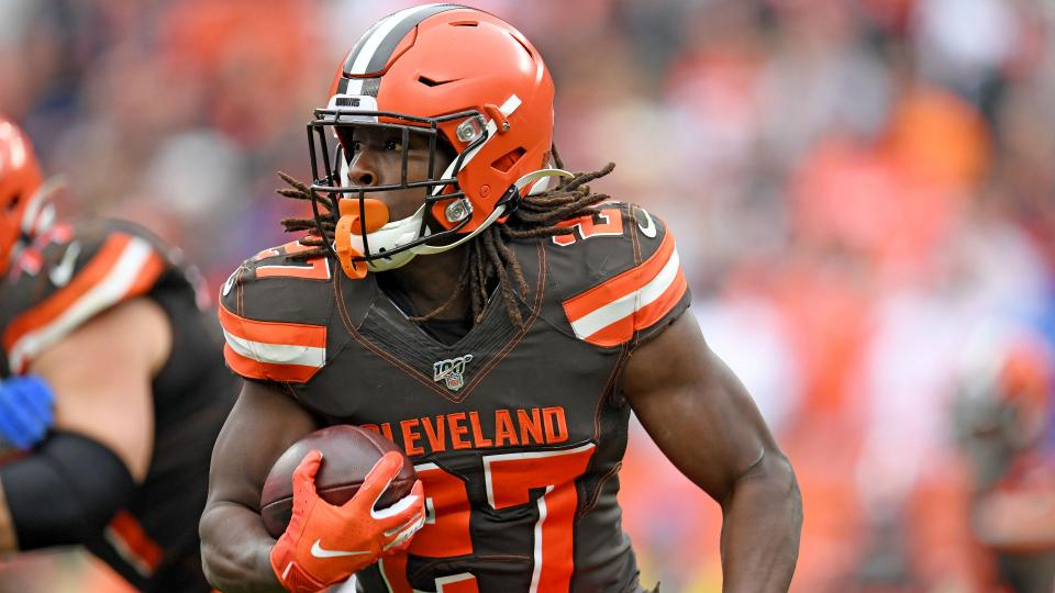 Browns' Kareem Hunt dons Nick Chubb shirt in return to Cleveland