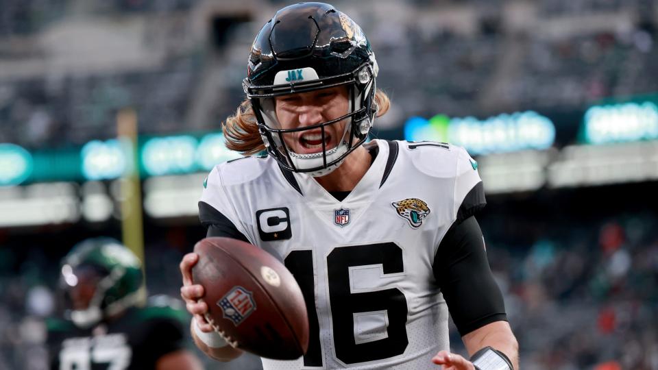 Jaguars QB Trevor Lawrence ranked below Mac Jones in recent rookie list