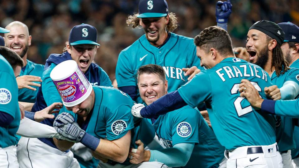 Seattle mariners clinched 2022 mlb postseason shirt, hoodie