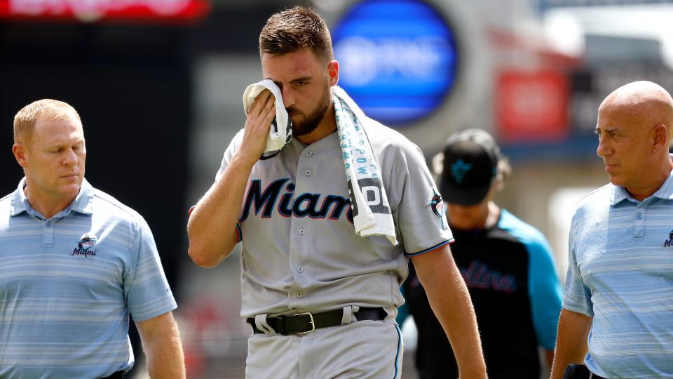 Giants' Carlos Rodon admonishes self after kicked bat hits teammate Thairo  Estrada: 'Unacceptable action