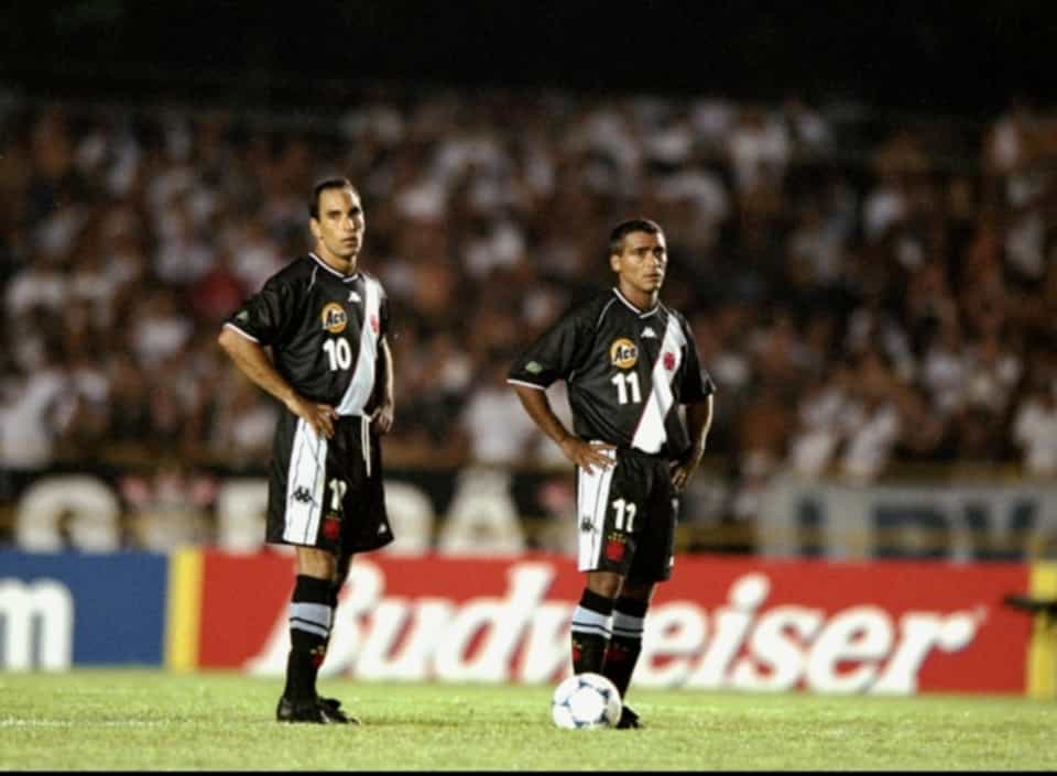 Edmundo and Romario put their anger aside to both score in a 3-1 win over Man United in the first ever Club World Cup