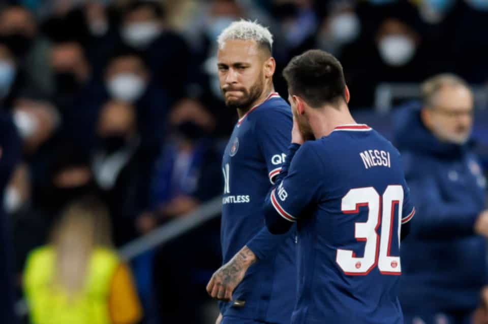 Neymar and Messi cut rather anonymous figures at the Bernabeu