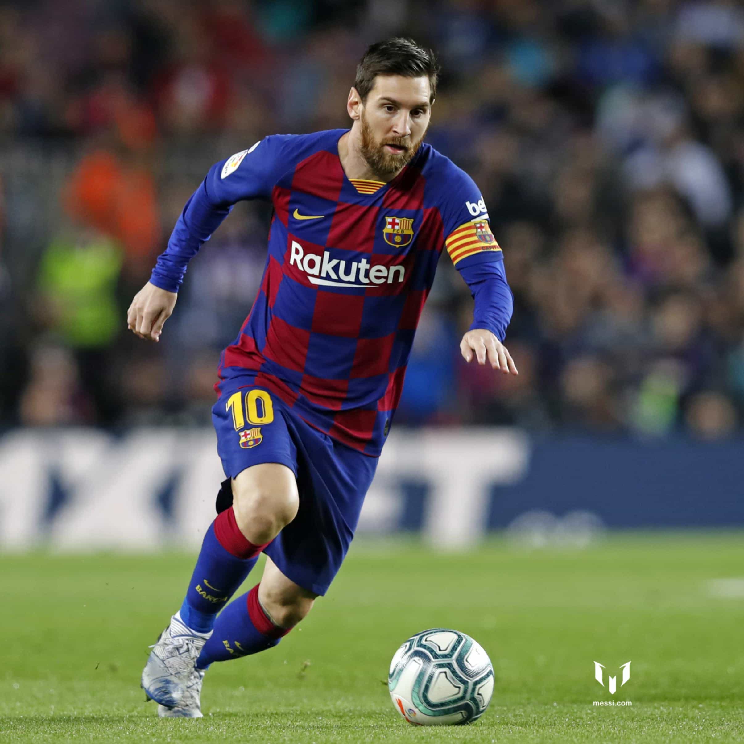 Lionel Messi PSG jersey 